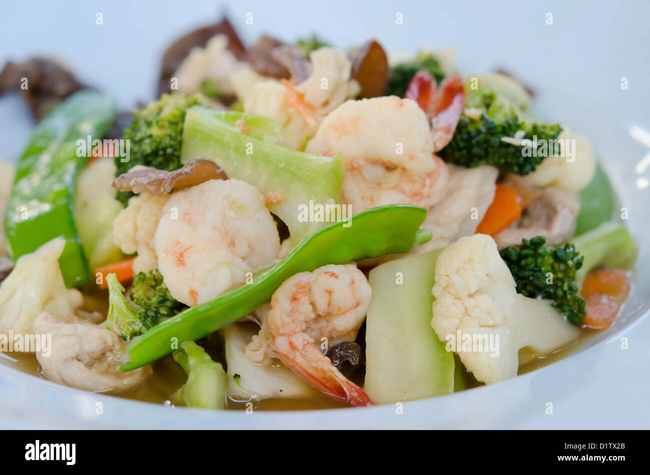 Mélanger les crevettes avec frit aux légumes cuisine asiatique , Banque D'Images
