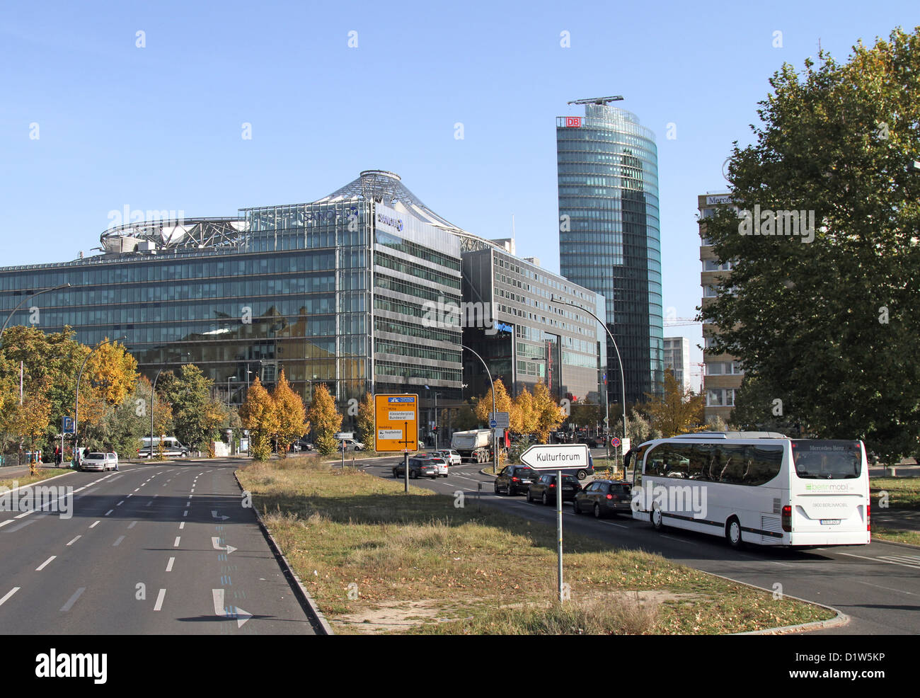 Berlin, Allemagne, et l'immeuble de bureaux de l'sanofi aventis Bahntower de la Potsdamer Strasse Banque D'Images