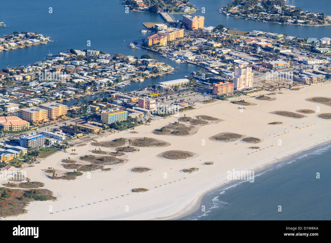 Vue aérienne sur la plage de Floride près de Saint-Pétersbourg Banque D'Images