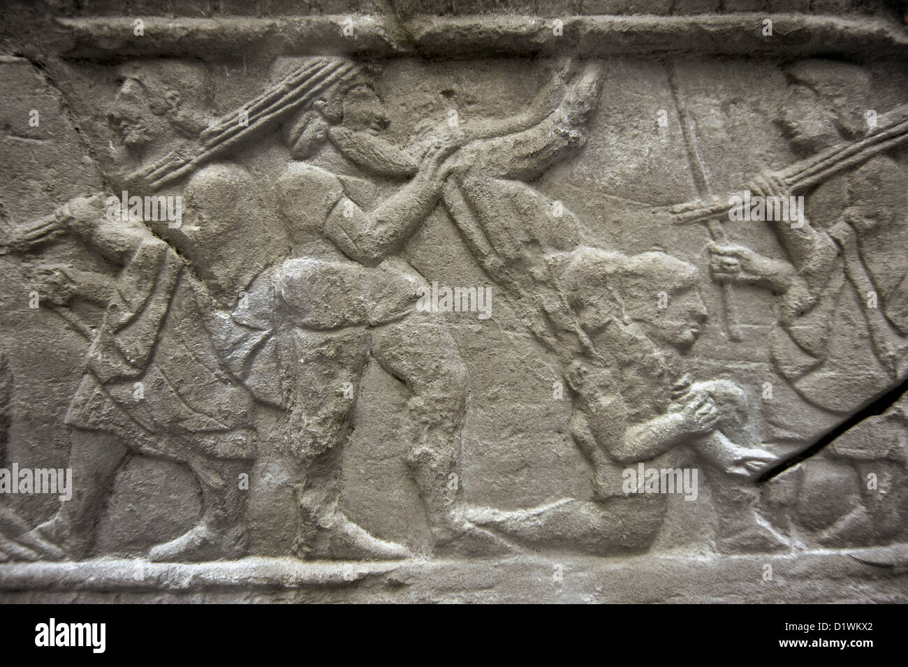 De base avec des reliefs étrusques de stèles funéraires sur les jeux. Au début du 5e siècle avant J.-C.. Détail. Musée des beaux-arts de Budapest. Banque D'Images