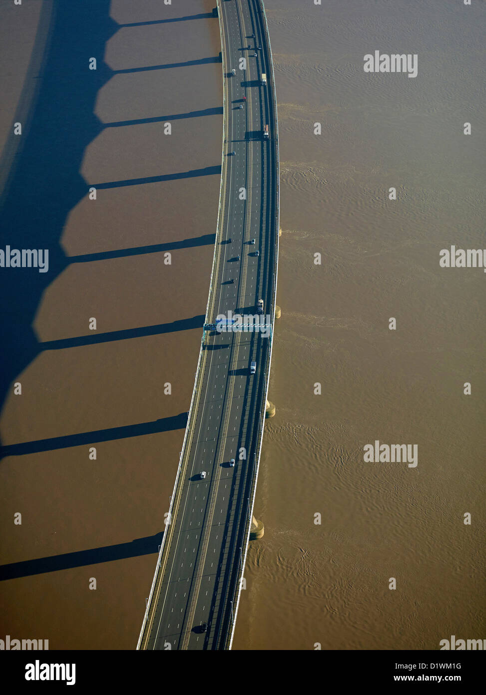 Une vue abstraite de la Severn Crossing Road, entre Bristol et au Pays de Galles, Angleterre du Sud-Ouest Banque D'Images