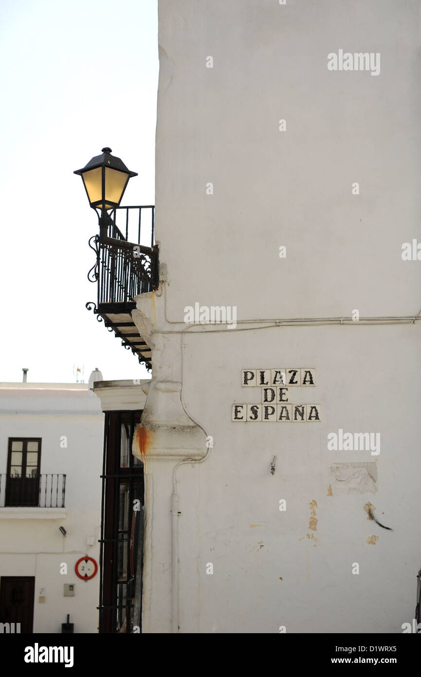 Plaza de Espana, Vejer de la Frontera, l'un des villages blancs ou les villages blancs d'Andalousie, Espagne Banque D'Images