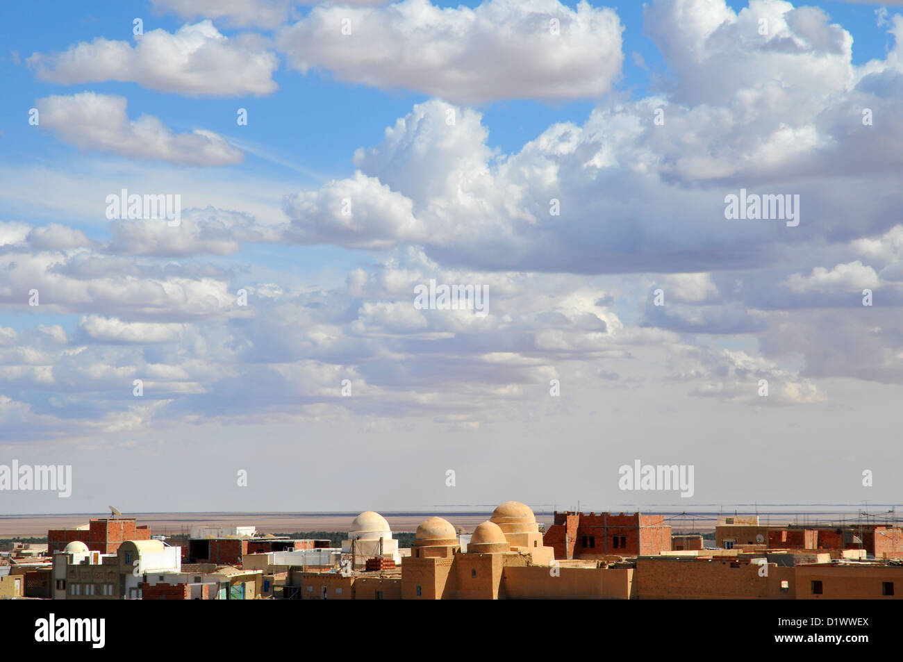 Le ciel dans le sud de la Tunisie La Tunisie Banque D'Images