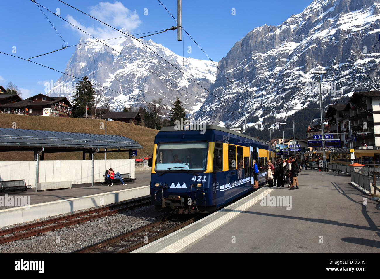 Les trains suisses dans la station de ski de Grindelwald, Suisse, Alpes, Jungfrau Aletsch, Oberland Bernois, Suisse, Europe Banque D'Images