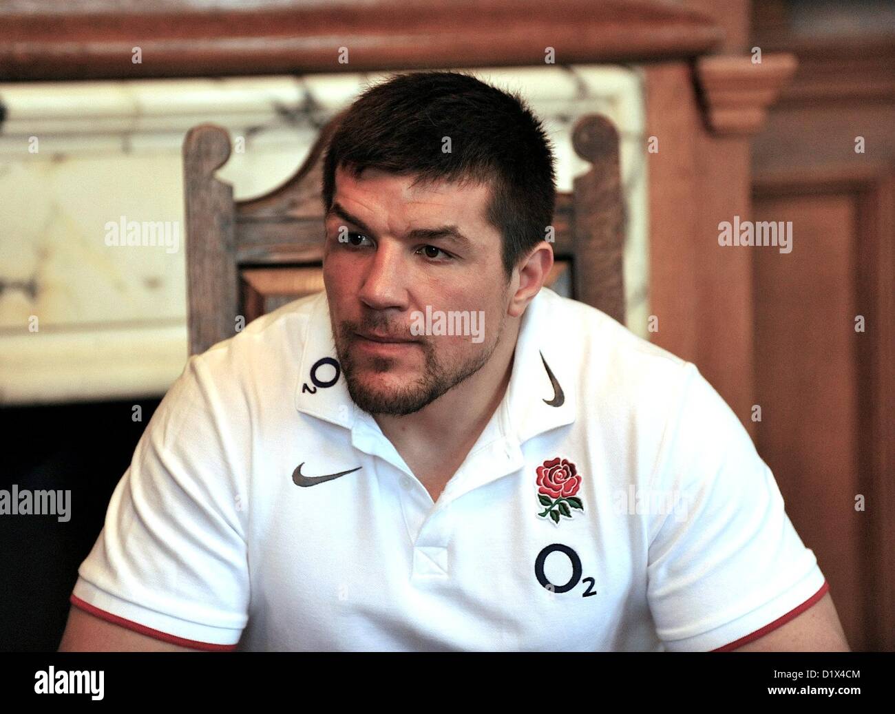 10.02.11. Hendrie Fourie d'Angleterre parle aux médias. England Rugby Training Session tenue à l'hôtel Pennyhill Park le 10 février 2011 à Bagshot, Surrey, Angleterre. Banque D'Images