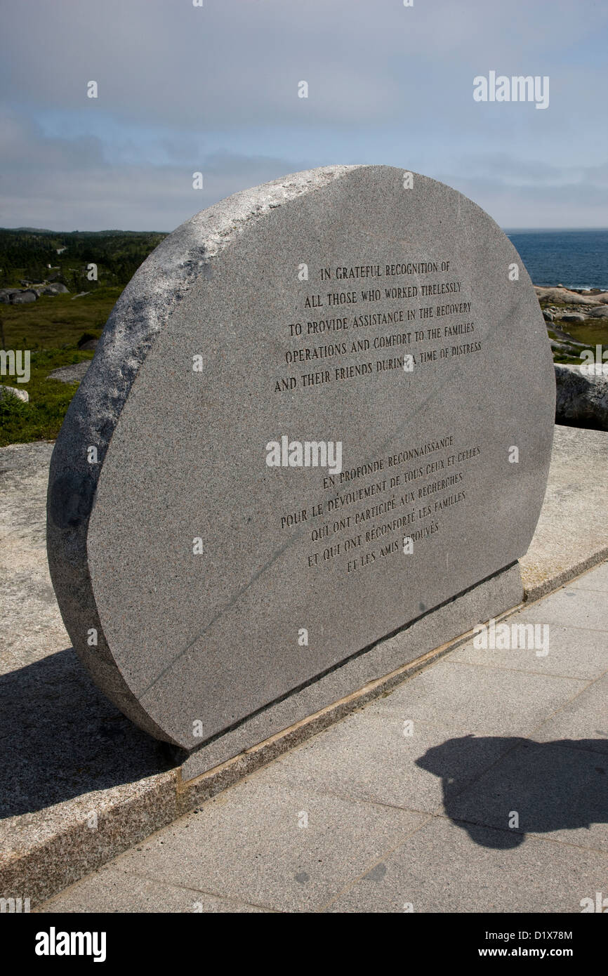 Pierre commémorative en souvenir de ceux qui sont morts dans l'accident d'aeroplance Swiss Air, près de Peggy's Cove, Nova Scotia, Canada Banque D'Images