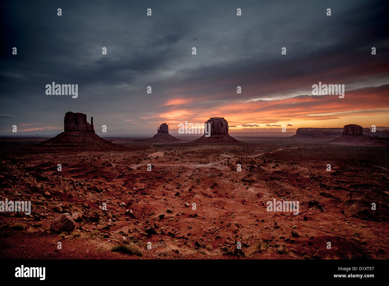 Monument Valley Navajo Tribal Park dans le Banque D'Images