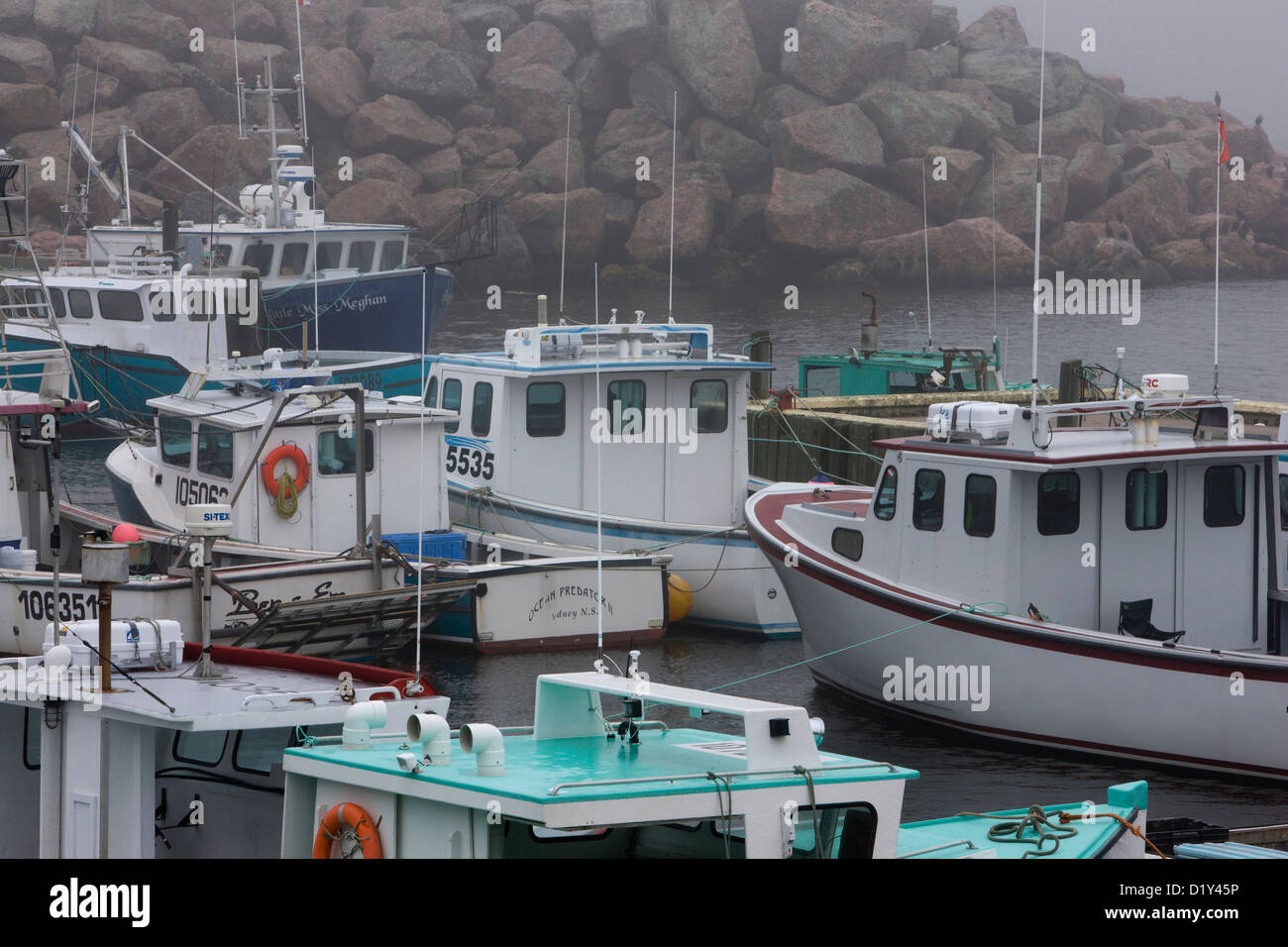 Les bateaux de pêche à Neil's Harbour, île du Cap-Breton, Nouvelle-Écosse Banque D'Images