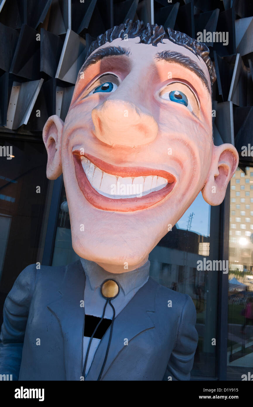 Tête géante de papier mâché de caractère. Banque D'Images