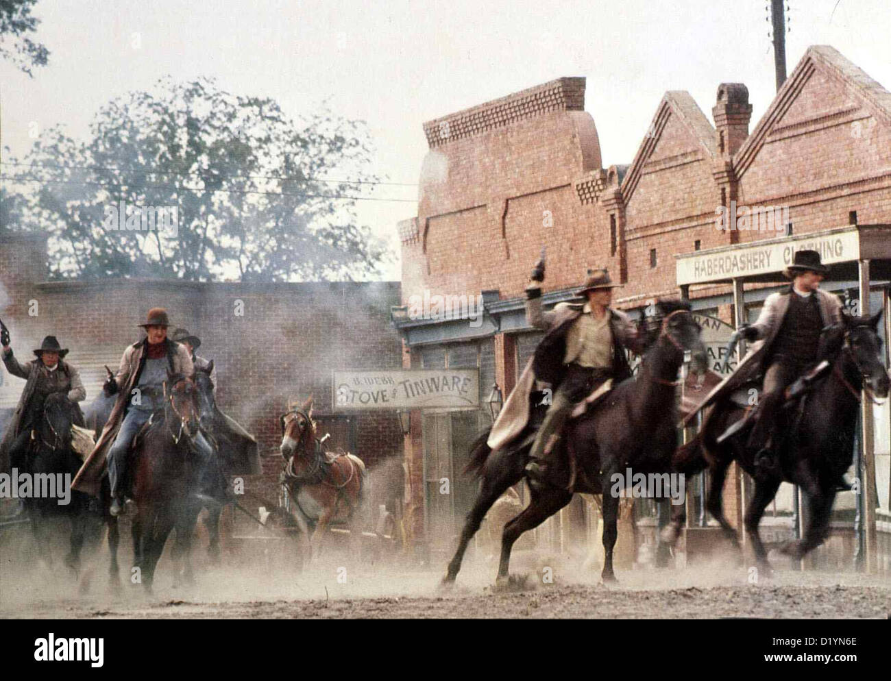 Long Long Riders Riders, le Randy Quaid (2vr) Keine Bank ist vor der Bande sicher. *** *** Légende Locale 1979 -- Banque D'Images