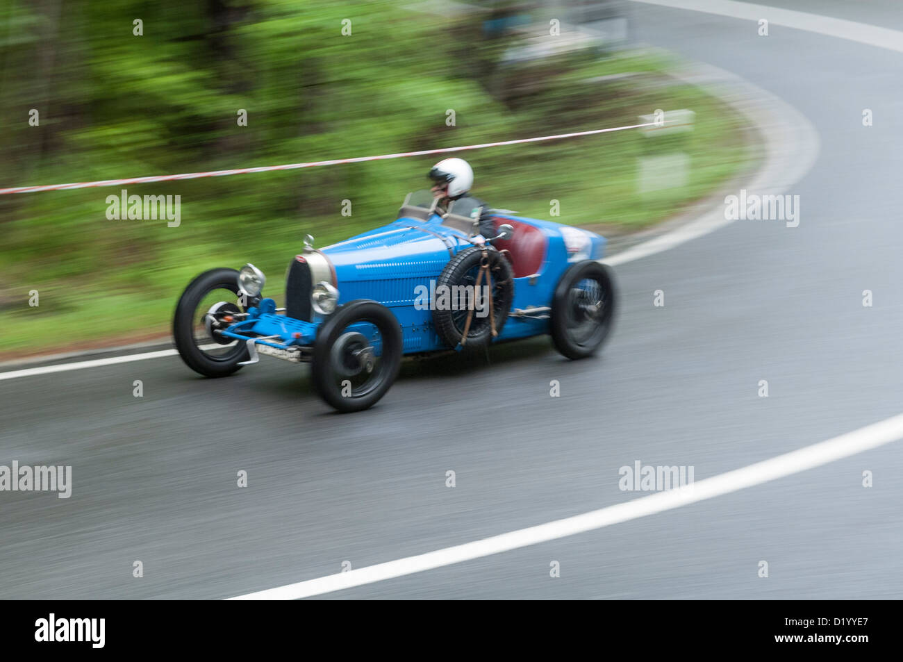 Bugatti Type 35b en voiture de course classique, kesselberg, Bavière, Allemagne Banque D'Images
