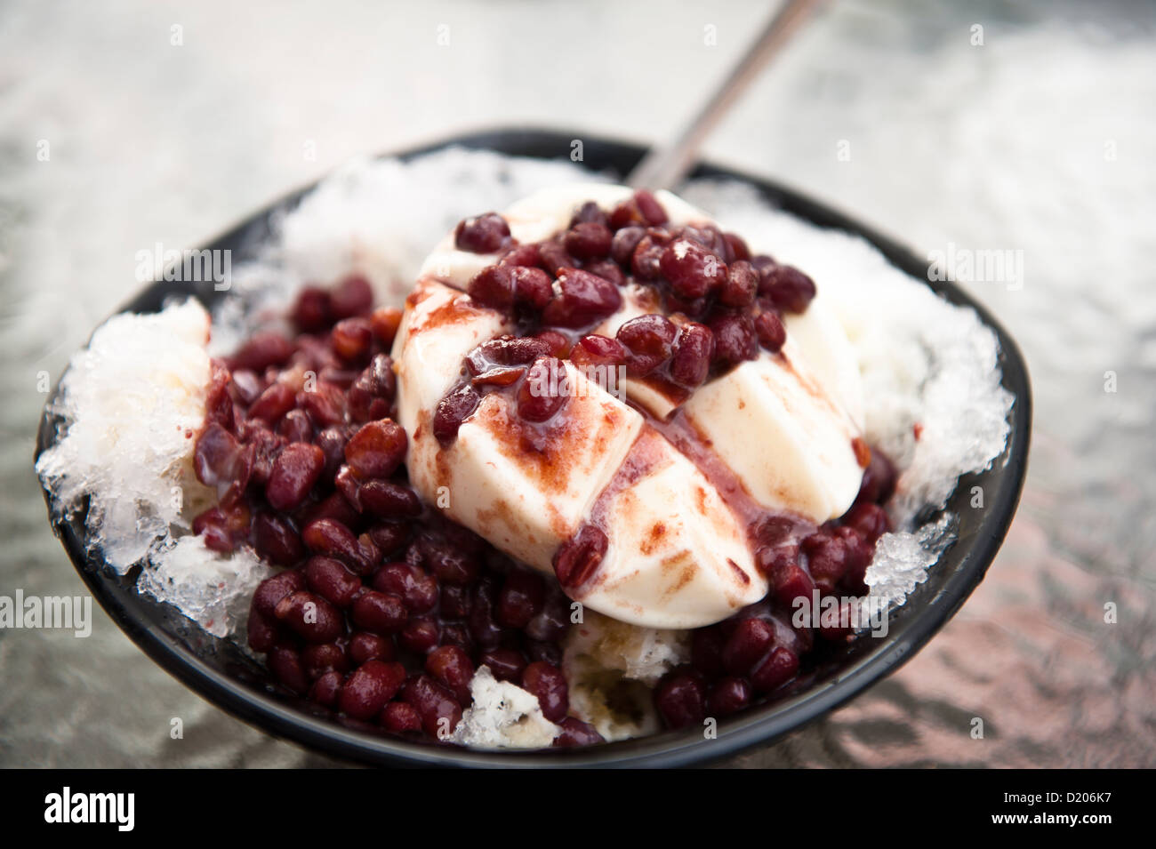 Haricot rouge et le tofu sur la glace Banque D'Images