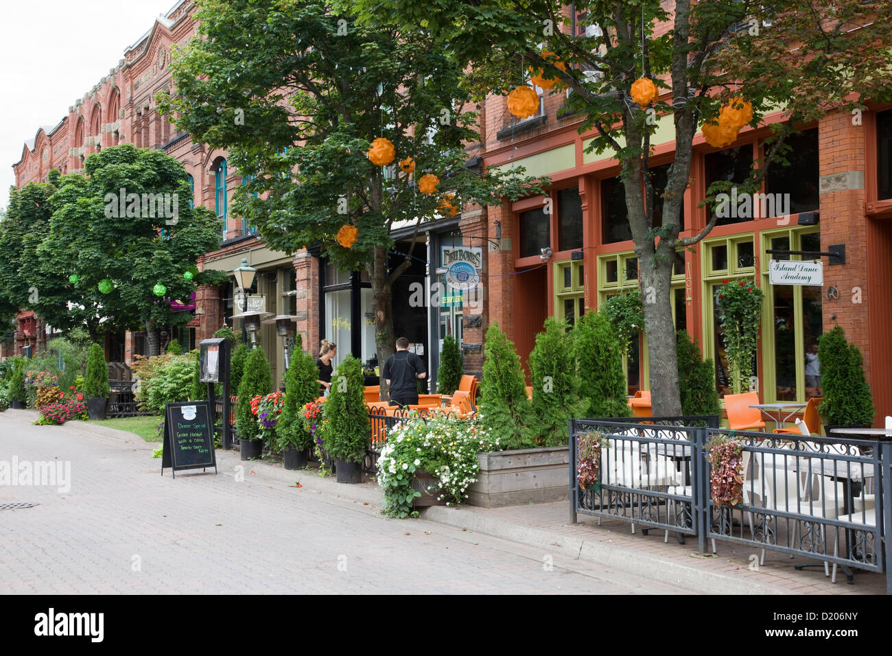 Magasins et restaurants dans le centre de Charlottetown, la capitale de l'Île du Prince Édouard, Canada Banque D'Images