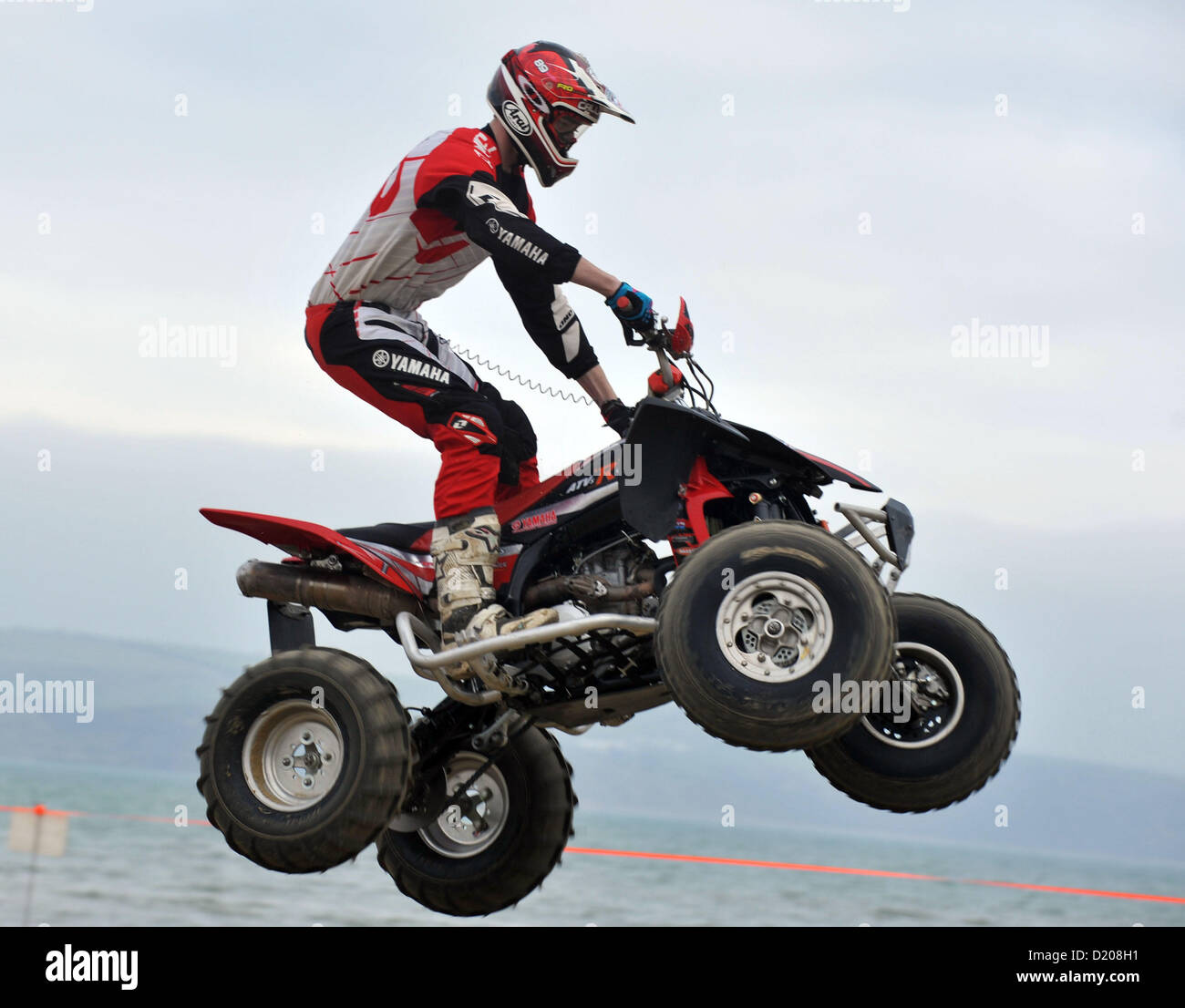Quad et Extreme off road racing presse et médias journée à Weymouth, Dorset, Angleterre. La plage sera repris pour deux jours en février et utilisé comme un circuit de course qui comprendra de nombreux sauts creusé dans le sable. 9 janvier, 2013 Photo par : SERVICE DE PRESSE DE DORSET Banque D'Images Quad et Extreme off road racing presse et médias journée à Weymouth, Dorset, Angleterre. La plage sera repris pour deux jours en février et utilisé comme un circuit de course qui comprendra de nombreux sauts creusé dans le sable. 9 janvier, 2013 Photo par : SERVICE DE PRESSE DE DORSET Banque D'Images
