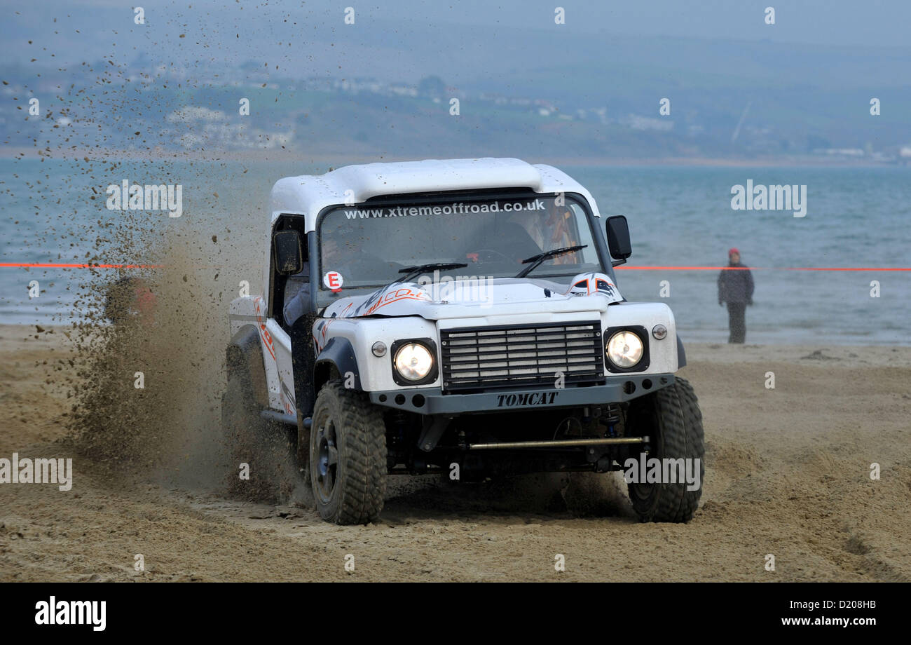 L'extrême off road racing presse et médias journée à Weymouth, Dorset, Angleterre. La plage sera repris pour deux jours en février et utilisé comme un circuit de course qui comprendra de nombreux sauts creusé dans le sable. 9 janvier, 2013 Photo par : SERVICE DE PRESSE DE DORSET Banque D'Images