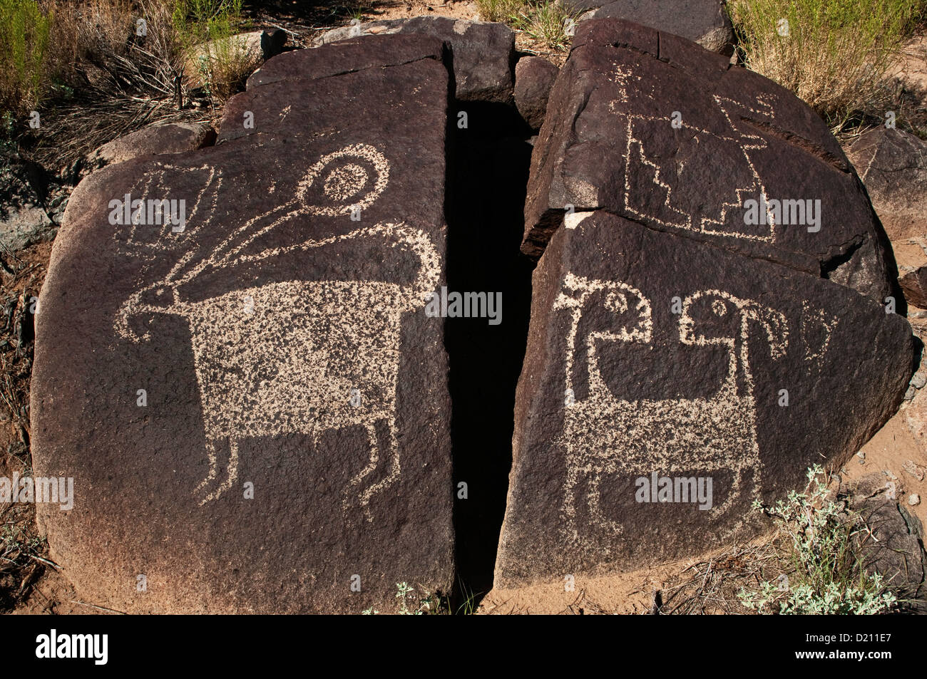 Jornada Mogollon style rock art aux Trois Rivières Site de pétroglyphes, Désert de Chihuahuan près de la Sierra Blanca, New Mexico, USA Banque D'Images