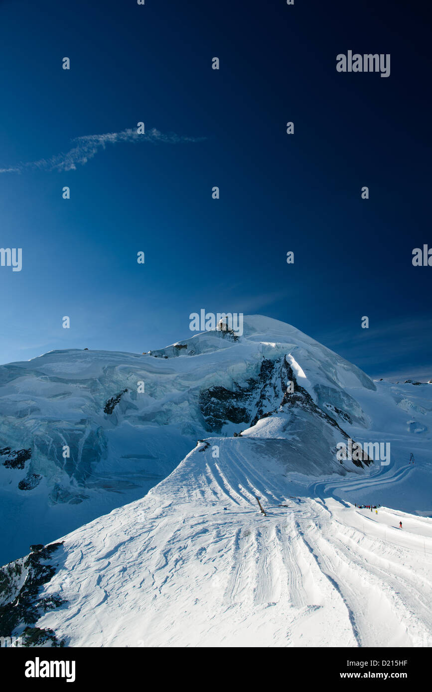 Pic de montagne, vue Allalinhorn de Mittelallalin, Saas-Fee, Valais, Suisse Banque D'Images
