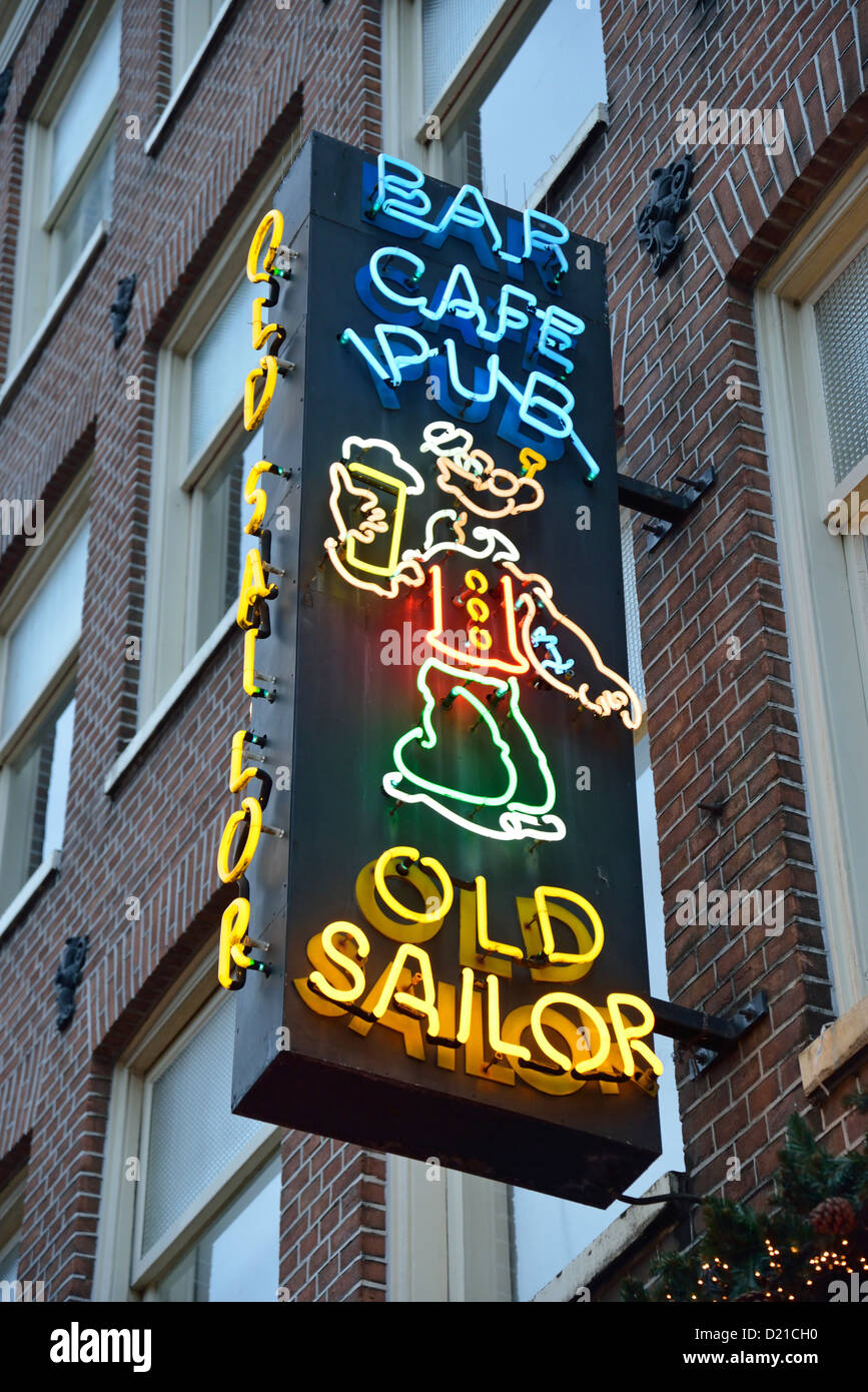 Café vieux marin dans red-light district, Oudezijds Achterburgwal, De Walletjes, Amsterdam, Pays-Bas, Holland Noord Banque D'Images