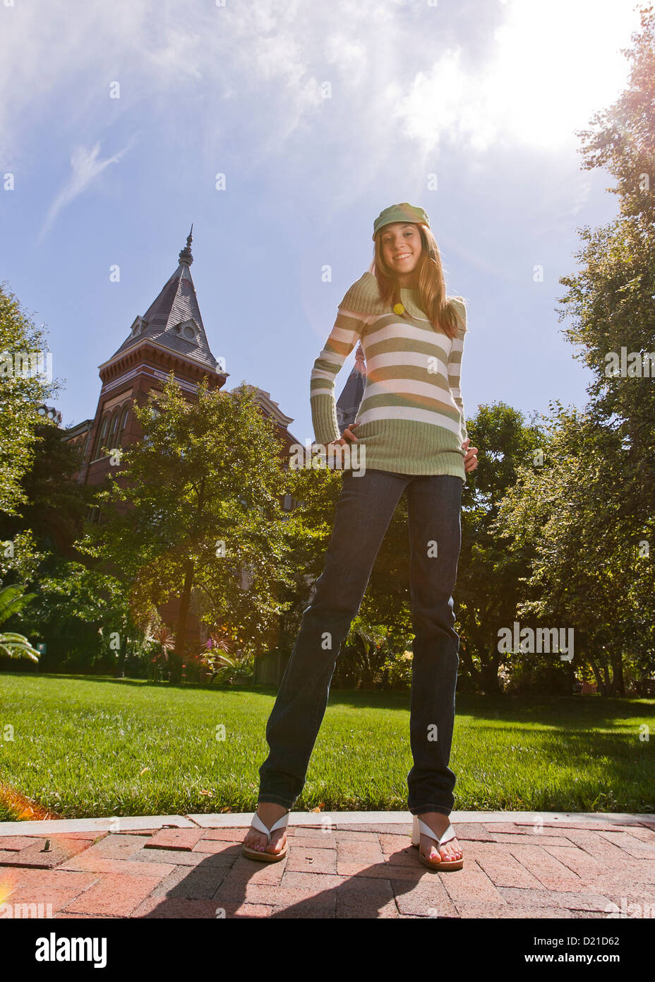 Portrait of teenage Girl standing tall Banque D'Images