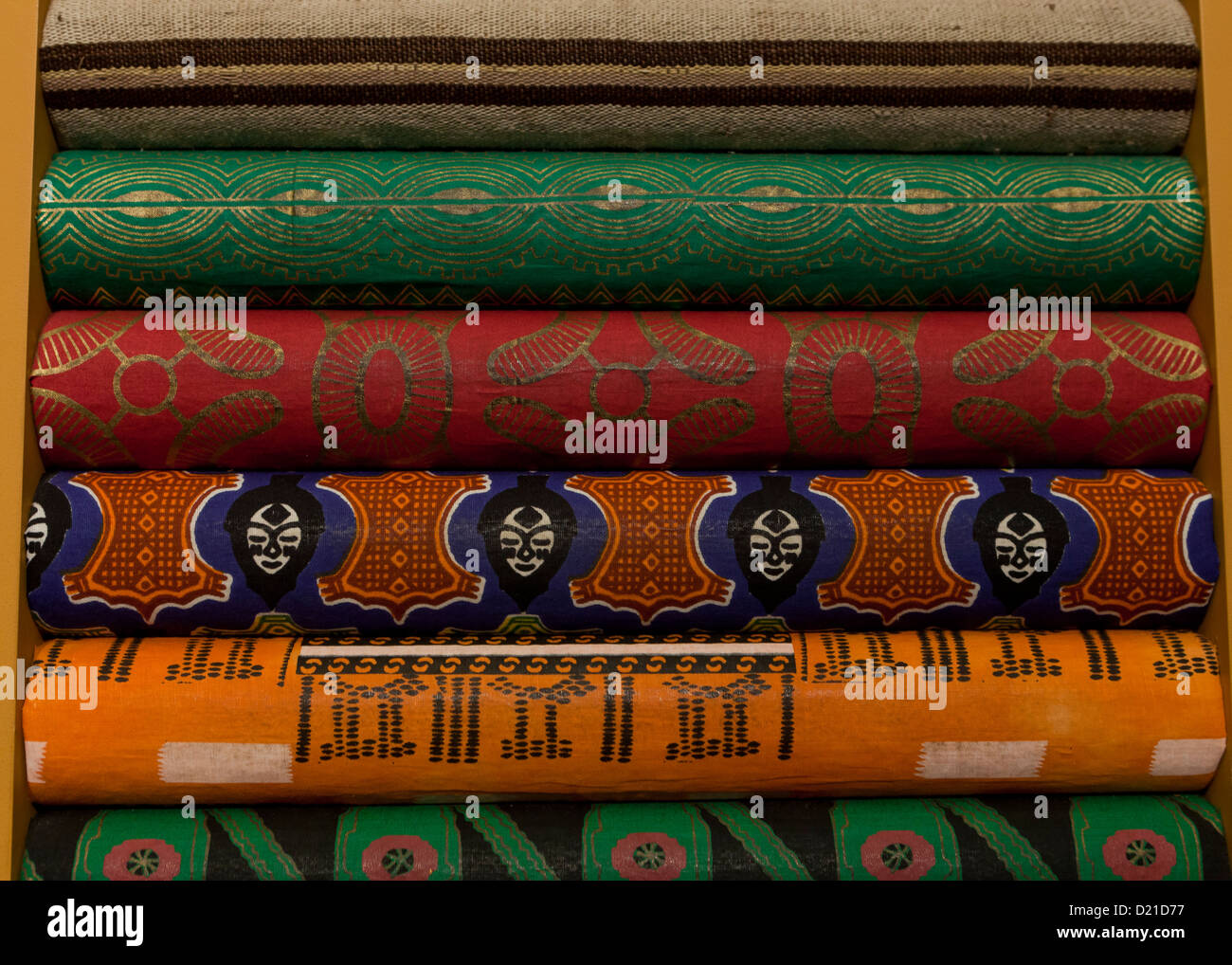 Linge textile africaine plié Banque D'Images