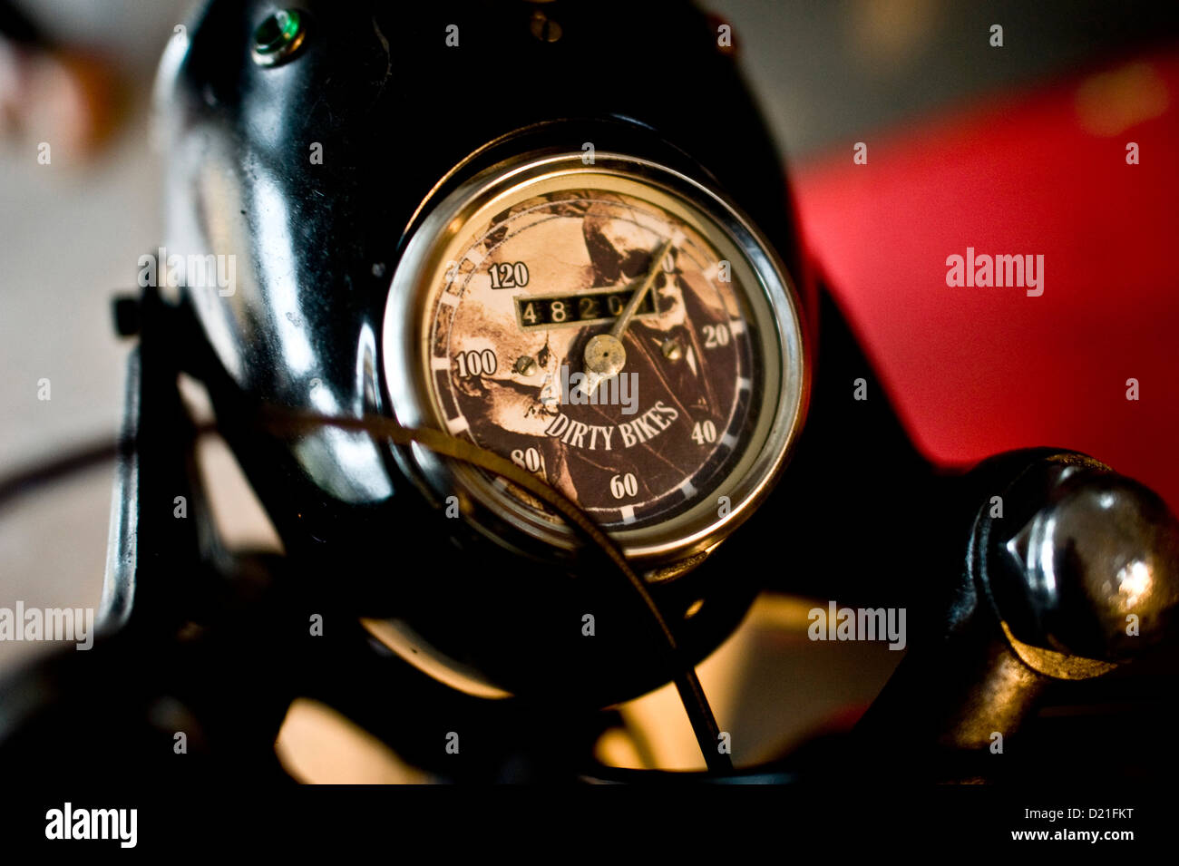 L'indicateur de vitesse d'une minuterie dans le garage vélos "sale" à Dresde, Allemagne, 10 octobre 2013. Photo : Martin Foerster Banque D'Images