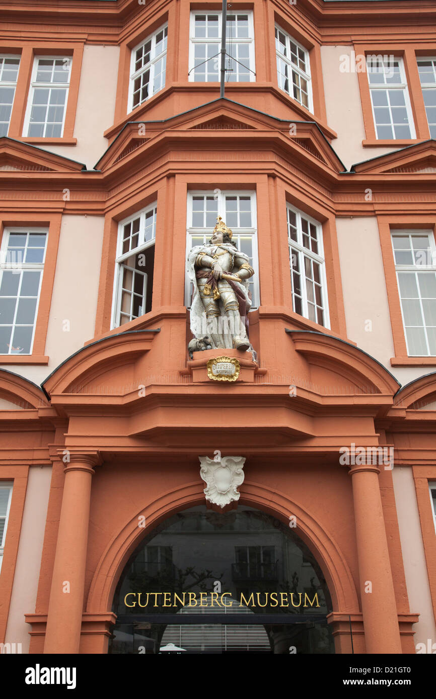 Vue extérieure du musée Gutenberg, Mayence, Rhénanie-Palatinat, Allemagne, Europe Banque D'Images