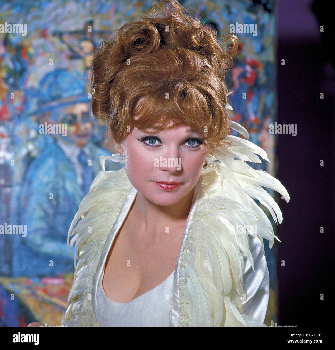 SHIRLEY MacLAINE actrice nous à propos de 1965 Banque D'Images