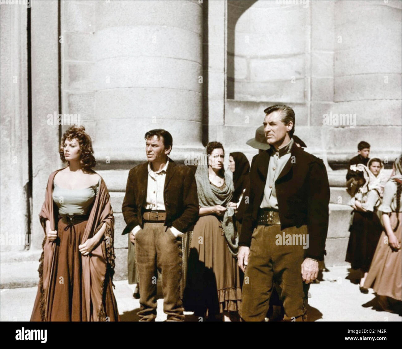 La FIERTÉ ET LA PASSION 1957 United Artists film avec de l:Sophia Loren, Frank Sinatra et Cary Grant Banque D'Images