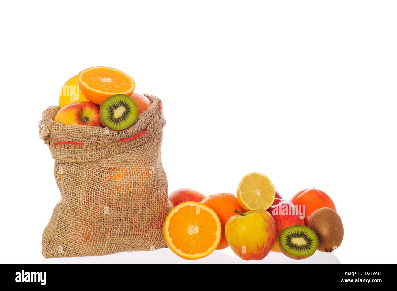 Les vitamines des fruits sains, kiwi, orange, pomme, citron, pamelo, plein de fruits, de la moitié d'un fruit d'une demi-orange kiwi et citron Banque D'Images
