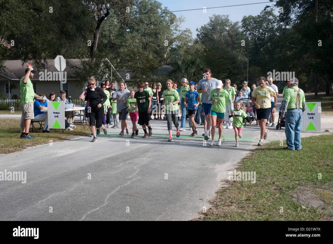 5K run & la marche pour la vie la charité course pour Carrefour Centre de la grossesse en haute Springs en Floride. Banque D'Images
