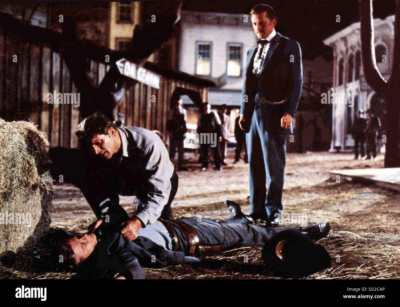 Zwei Rechnen Ab Gunfight At O.K. Corral Burt Lancaster, Kirk Douglas Doc Holliday (Kirk Douglas,r) und Marshall Wyatt Earp Banque D'Images