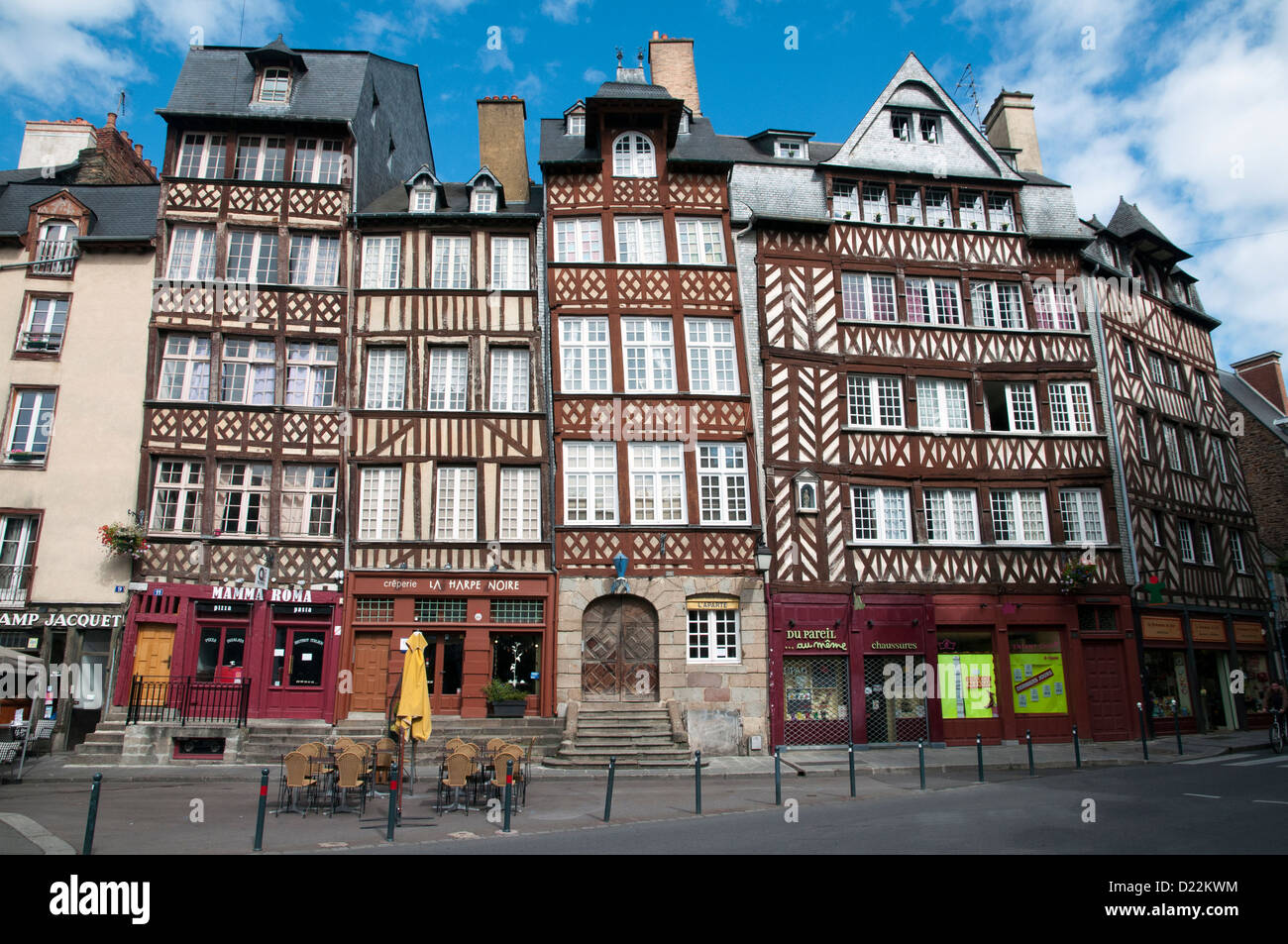 La moitié des bâtiments à colombages historique de Rennes, Bretagne, France Banque D'Images