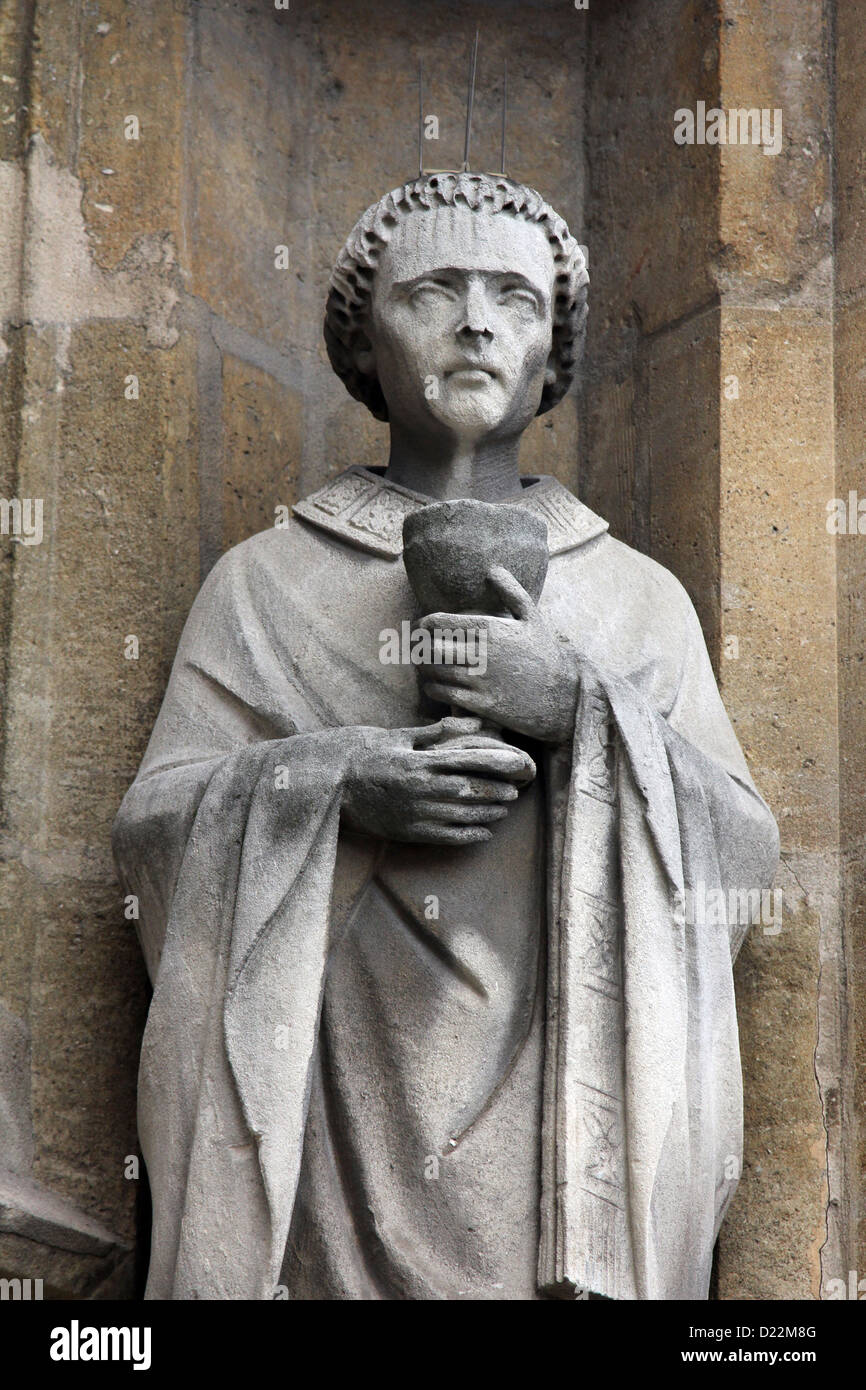 Statue de Saint Cloud, Saint Germain l'Auxerrois, église, Paris Banque D'Images