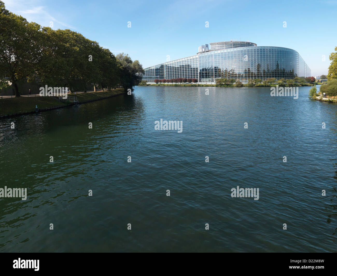 Strasbourg, France, sur la vue sur l'Ill Europaeische Parlement Banque D'Images