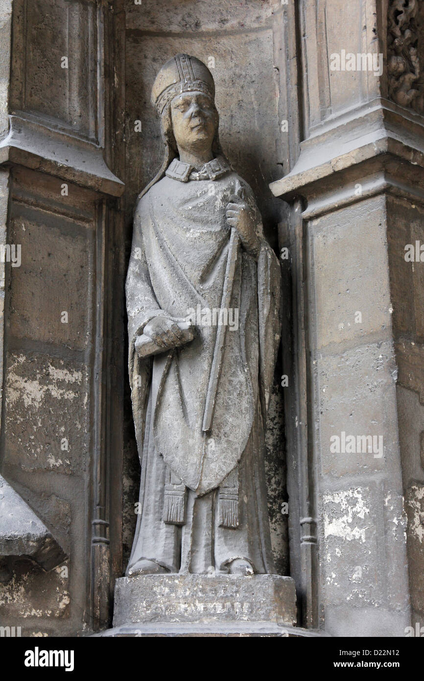 Statue de Saint, Saint Germain-l'Auxerrois, église, Paris Banque D'Images