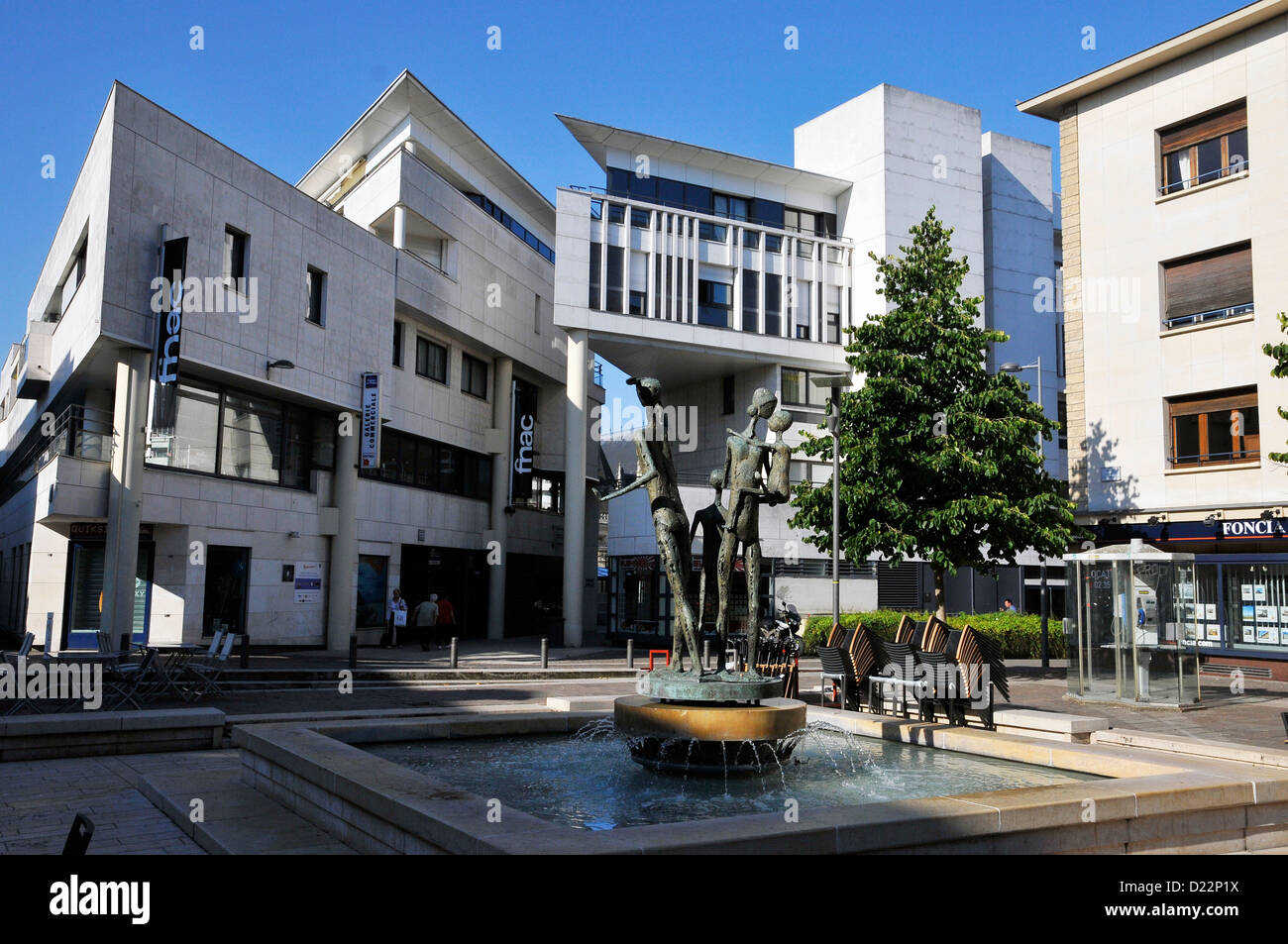 Le bâtiment moderne de la FNAC à Roeun, France Banque D'Images