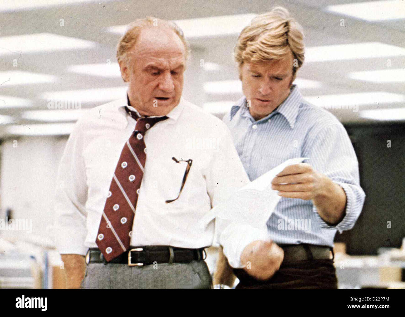 Die Unbestechlichen intouchables, Jack Warden, Robert Redford Harry Rosenfeld (Jack Warden) ermuntert Carl Bernstein (Dustin Banque D'Images