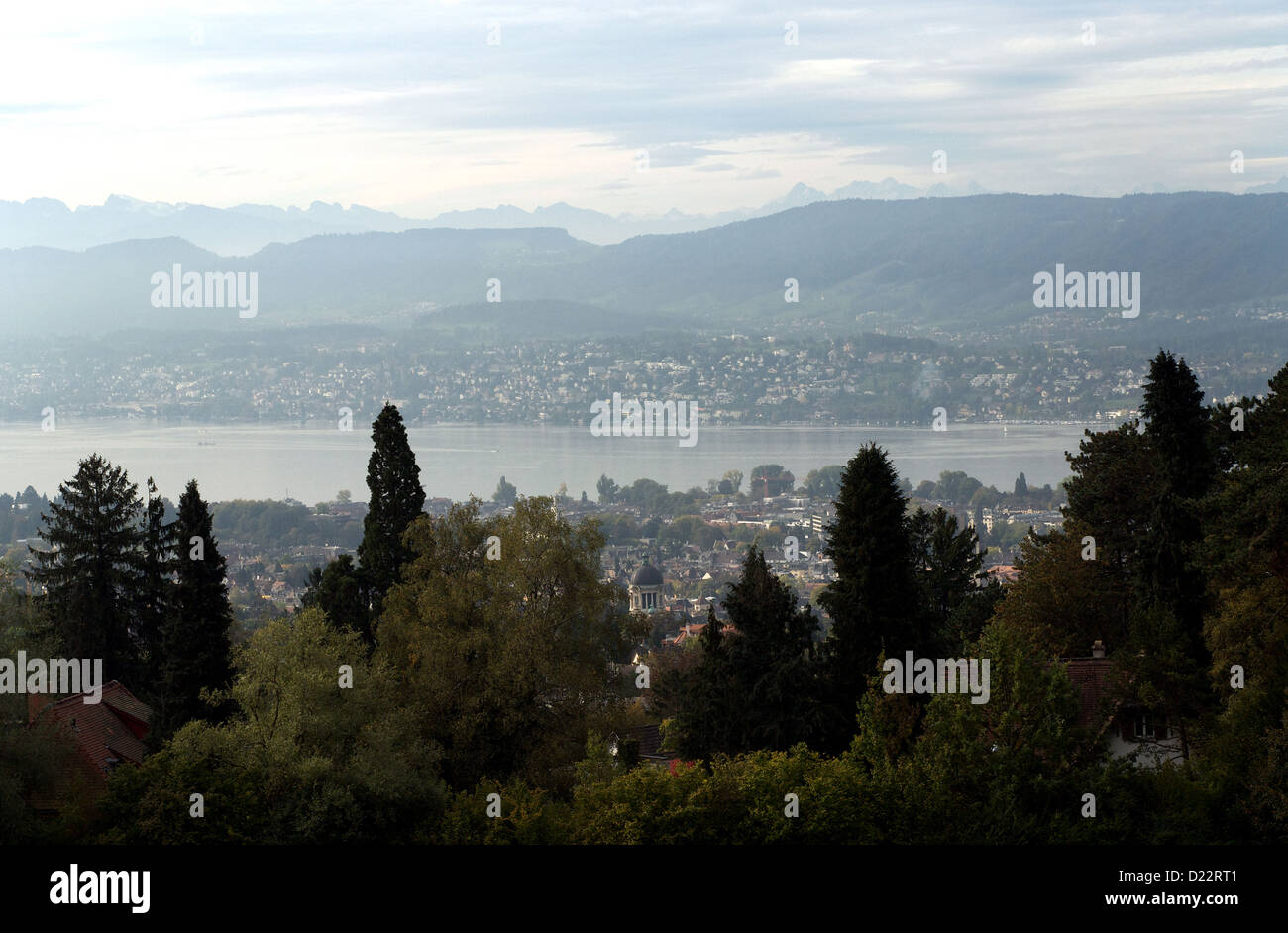 Zurich, Suisse, avec vue sur Zurich et Zuerichsee Banque D'Images