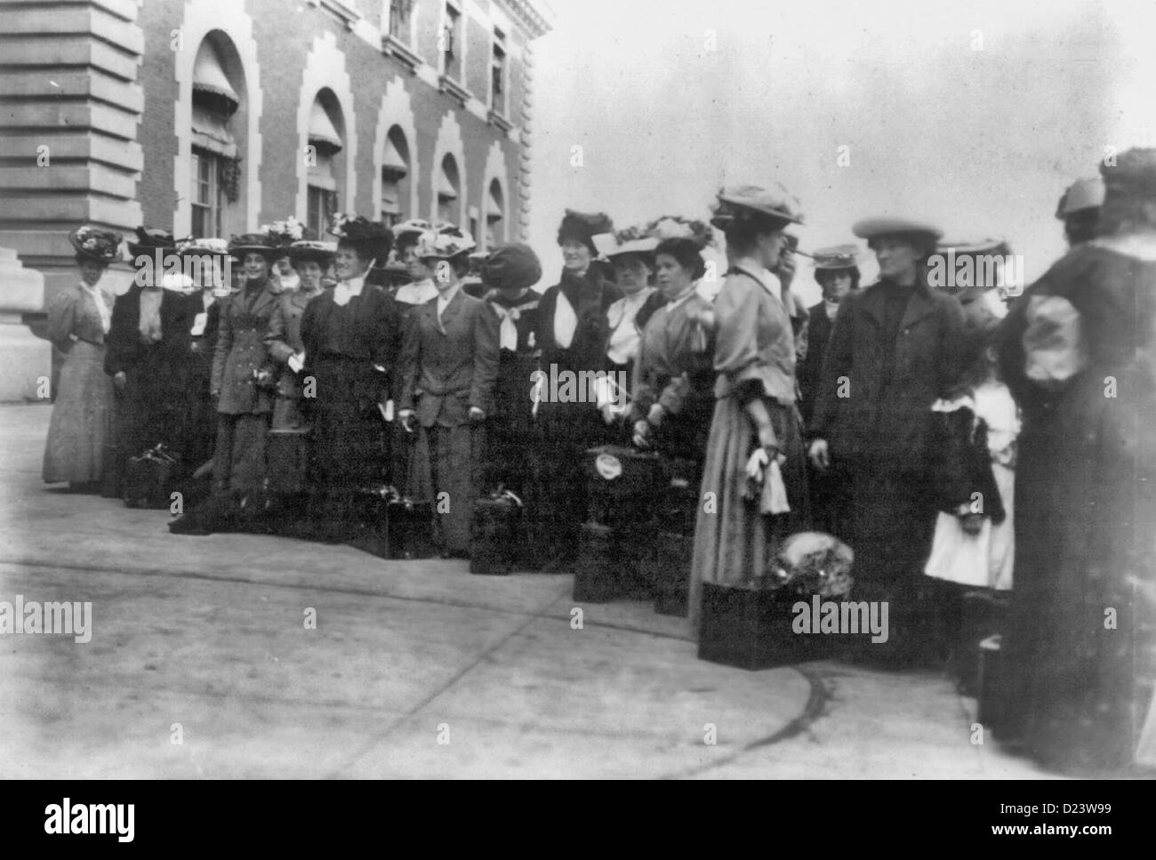 Certains de 'Baltic's' de 1000 filles femmes nubile, arrivant en Amérique, 1907 Banque D'Images