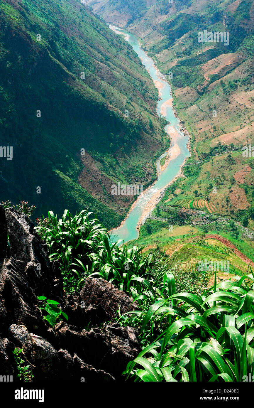 Vue des collines au ciel Gate passent près de Ha Giang, Vietnam du Nord-Ouest, l'Asie. Banque D'Images