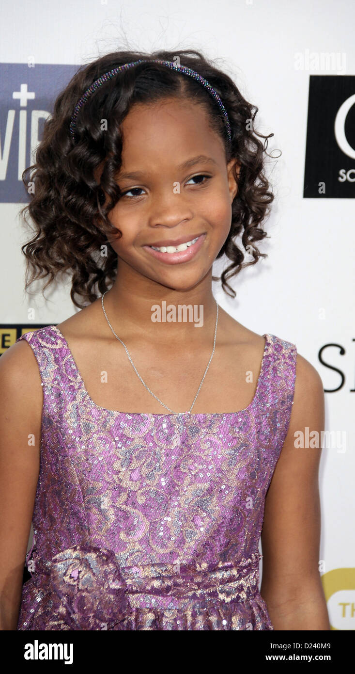 L'actrice Quvenzhane Wallis arrive à la 18e Conférence annuelle de Critics' Choice Awards au Barker Hanger à Santa Monica, USA, le 10 janvier 2013. Photo : Hubert Boesl/dpa Banque D'Images