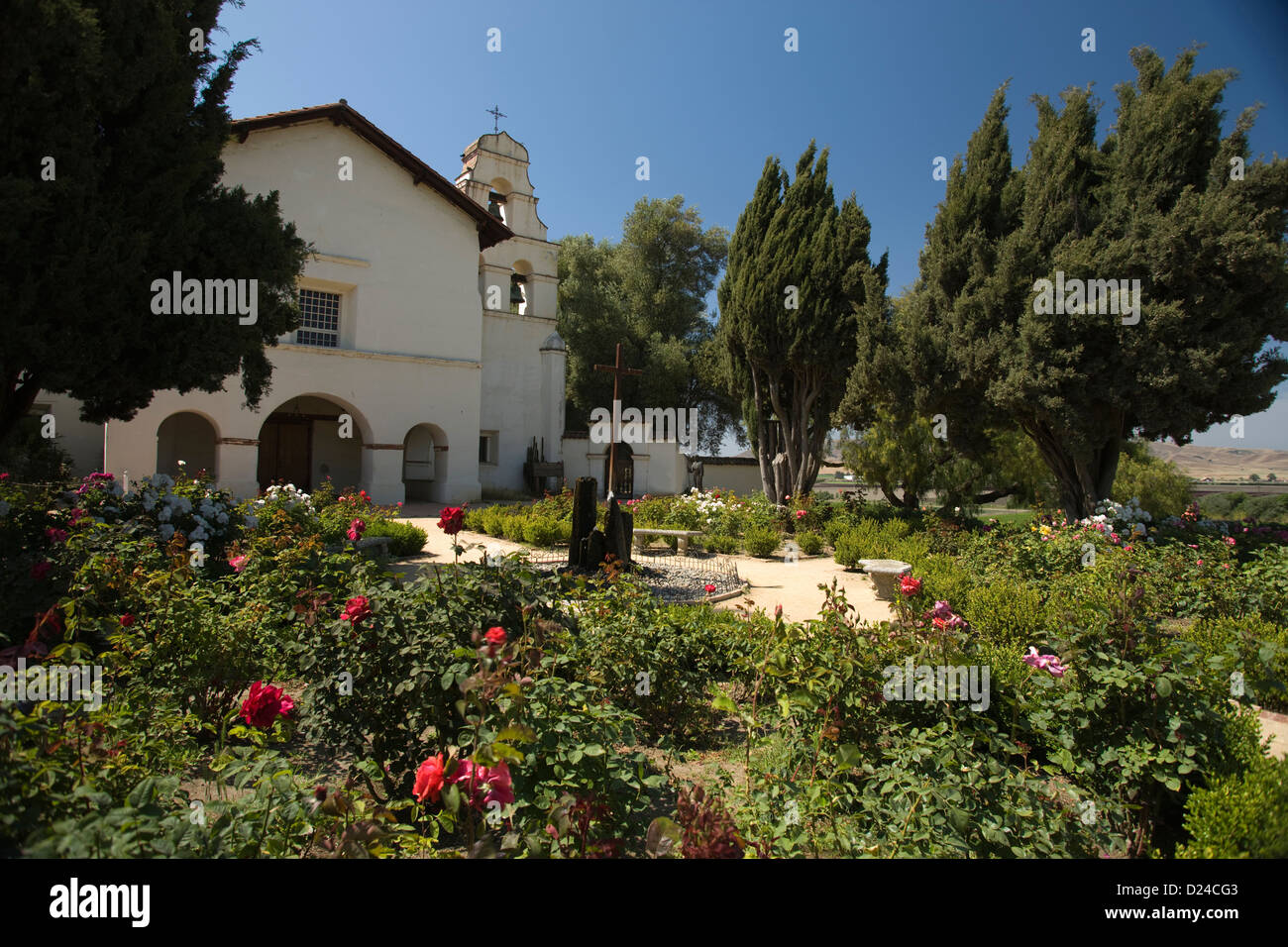 Jardin de roses LA MISSION DE SAN JUAN BAUTISTA STATE PARK CALIFORNIA USA Banque D'Images