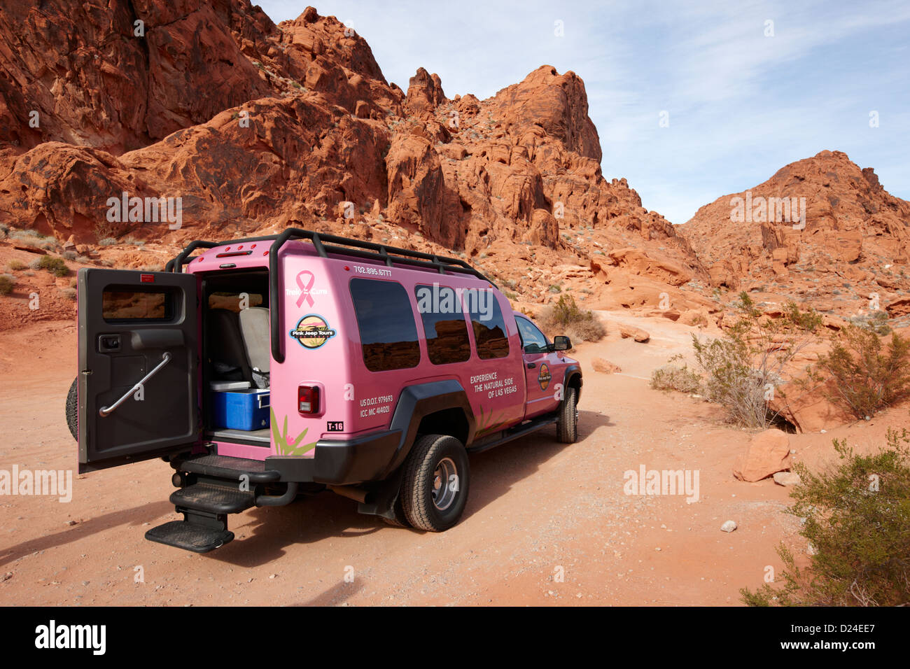 Pink Jeep tour construit à cet effet véhicule à vallée de feu park nevada usa Banque D'Images