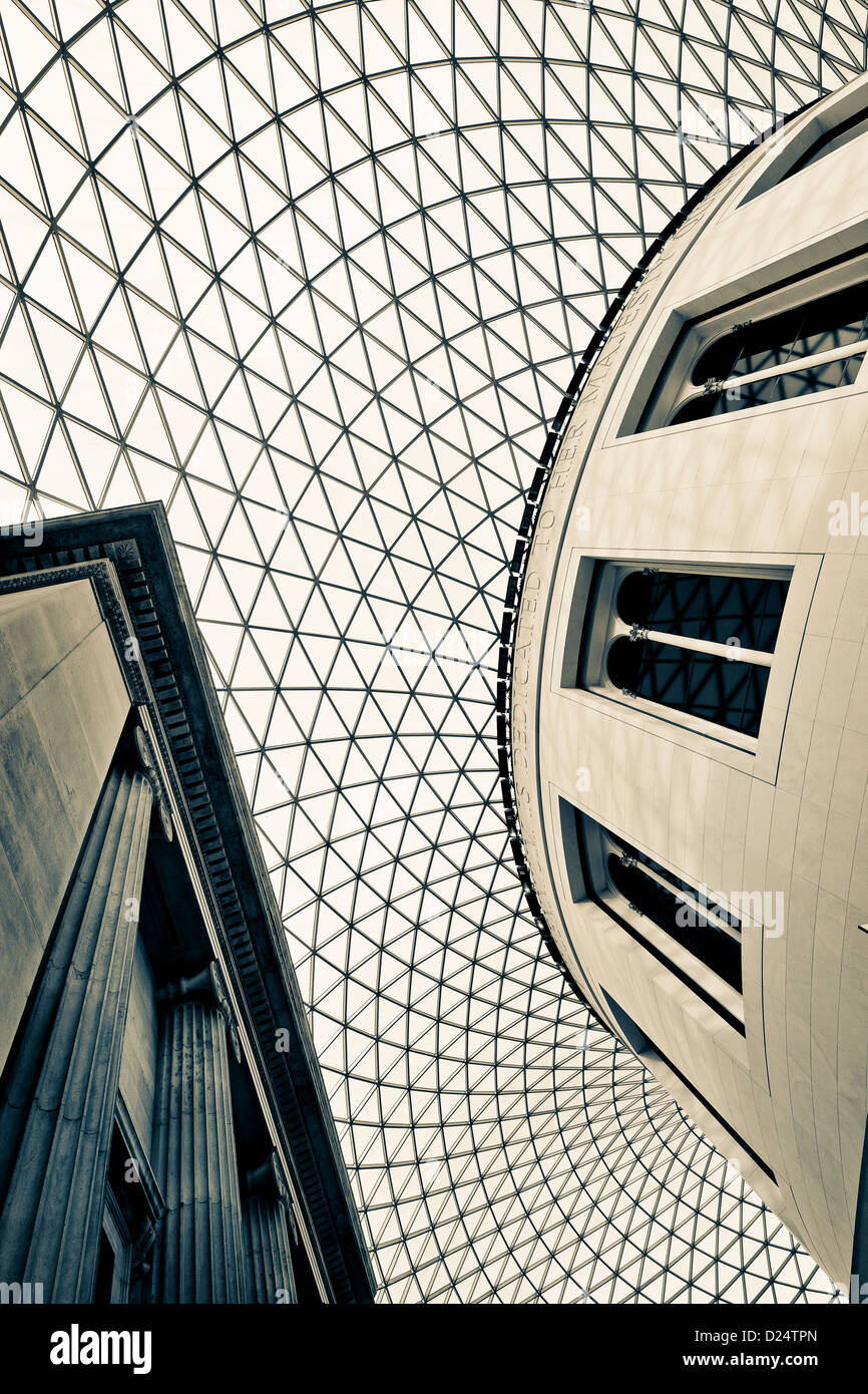 La grande cour, le British Museum, Great Russell Street, Londres, Angleterre Banque D'Images