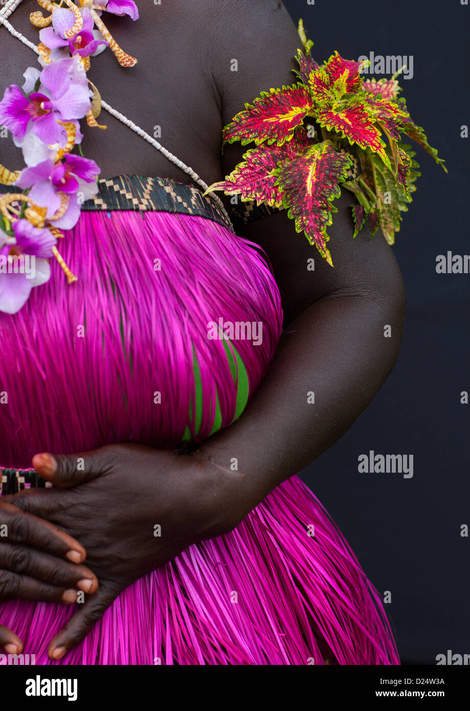 Femme de la région autonome de Bougainville en vêtements traditionnels, la Papouasie-Nouvelle-Guinée Banque D'Images