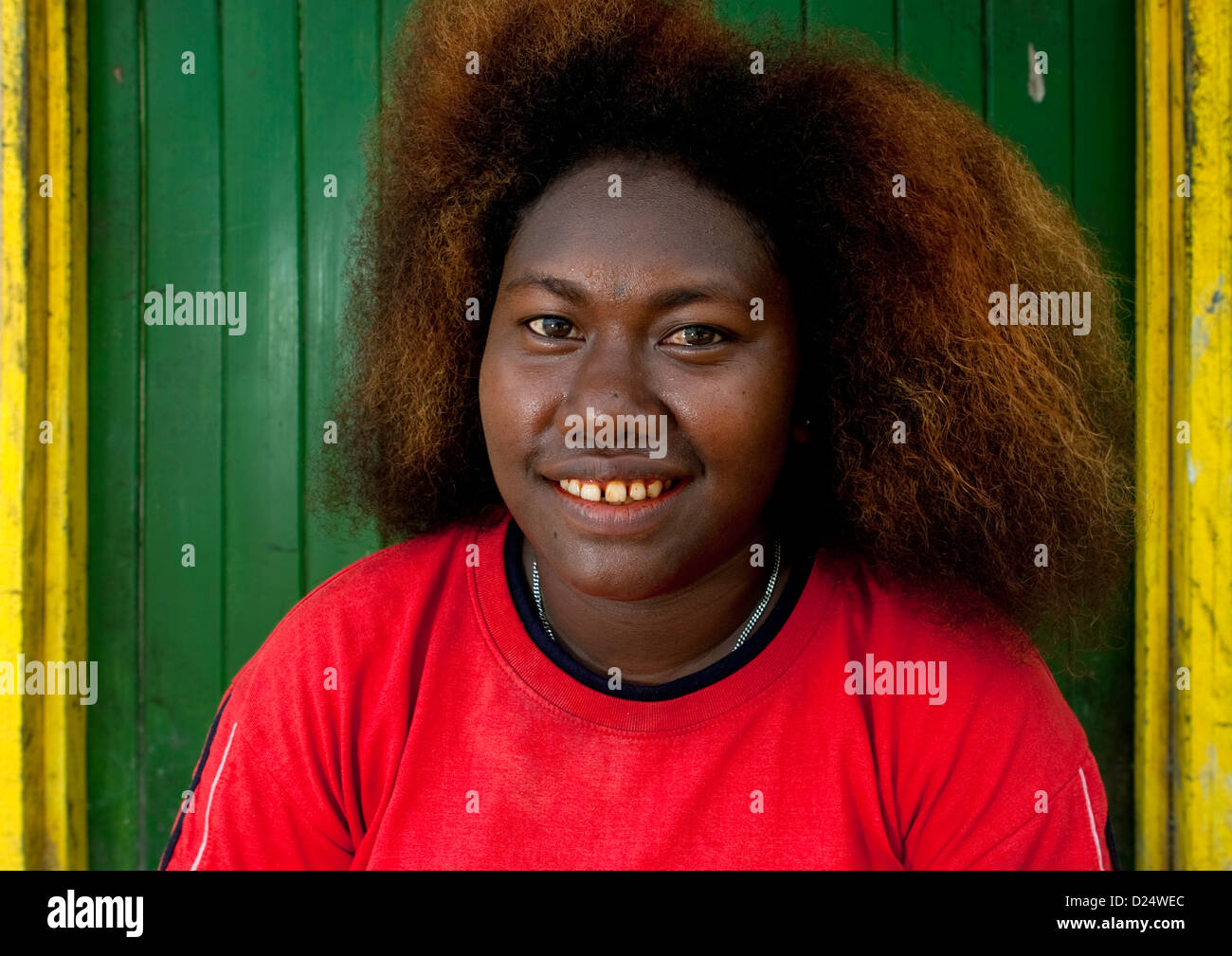 Smiling Girl, Bougainville, en Papouasie Nouvelle Guinée Banque D'Images