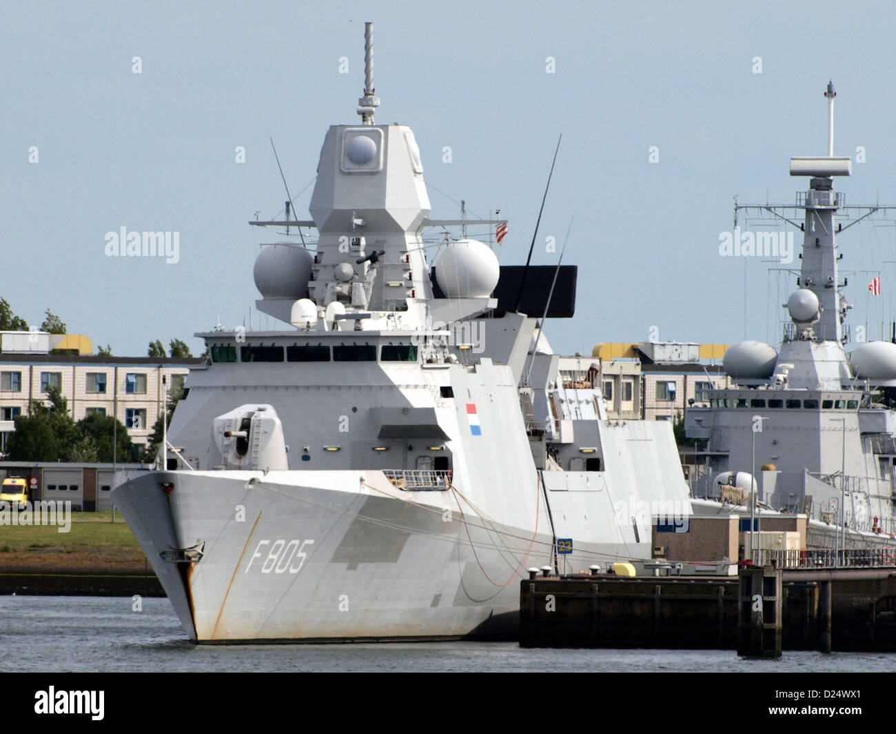 F805 HR.M.S. Evertsen est une frégate de la marine néerlandaise, qui fait partie de la marine royale néerlandaise, connue pour ses capacités navales avancées et servant de partie intégrante de la force de défense néerlandaise. Banque D'Images