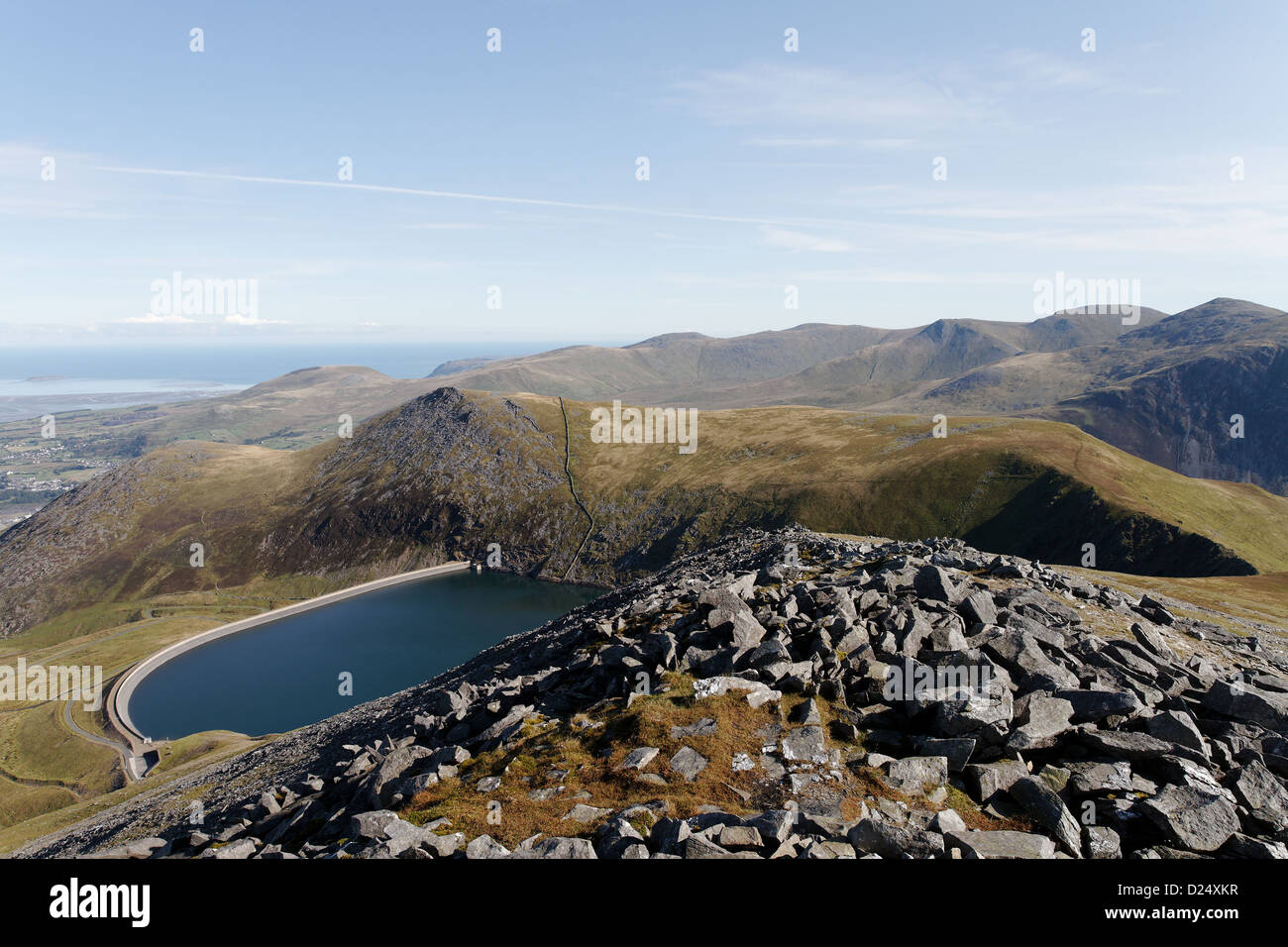 Vue sur Marchlyn Mawr réservoir, Carnedd Filiast Perfedd Mynydd, y et l'Carneddau depuis le sommet de l'Elidir Fawr, Snowdonia, Banque D'Images