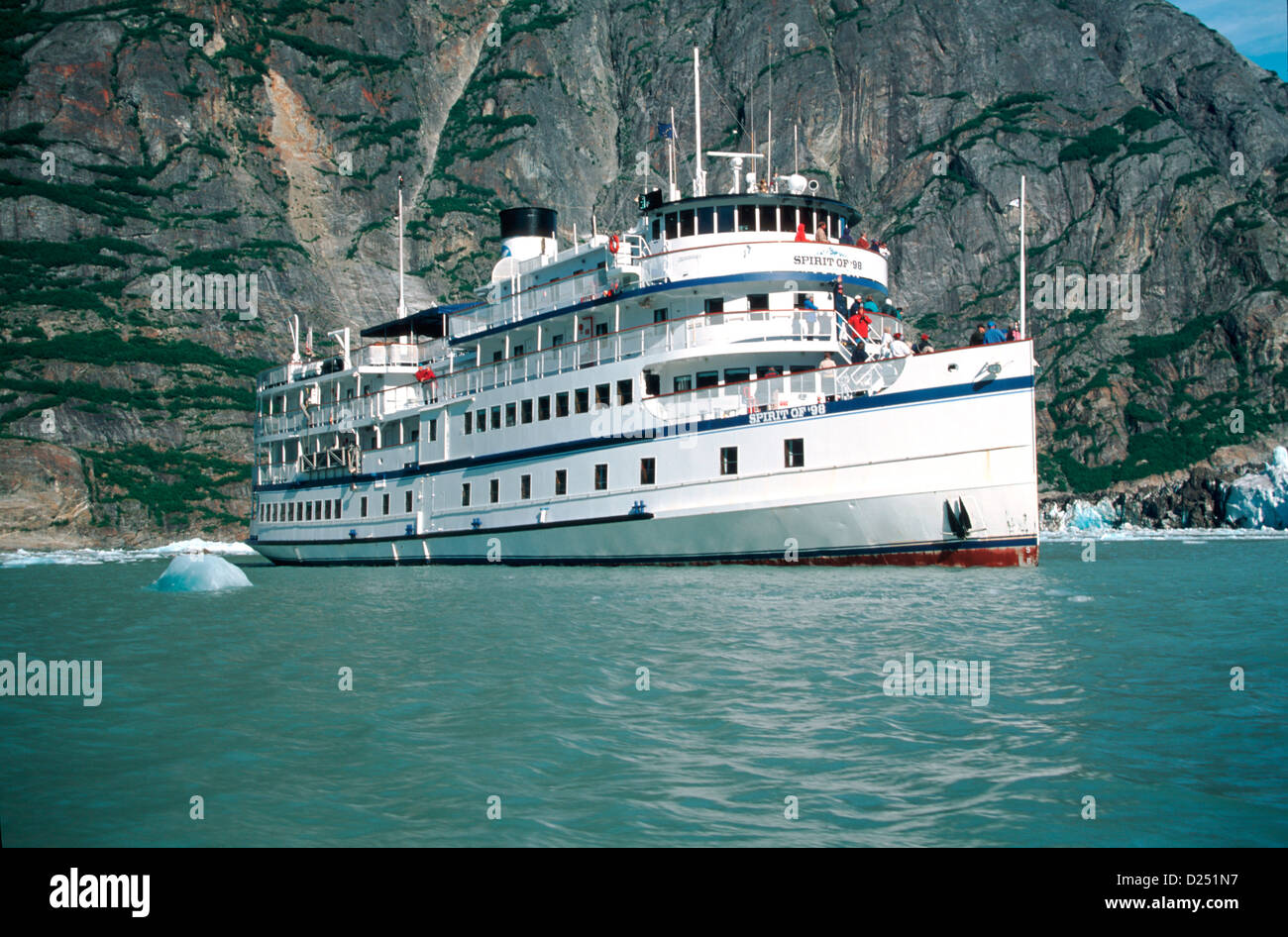 Visite de l'Alaska / Cruise West's Spirit of '98 à Tracy Arm, le passage de l'Intérieur, de l'Alaska Banque D'Images Visite de l'Alaska / Cruise West's Spirit of '98 à Tracy Arm, le passage de l'Intérieur, de l'Alaska Banque D'Images