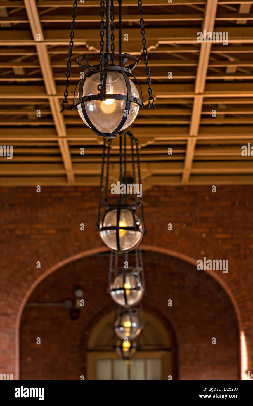 Les lumières à Flagler College à Saint Augustine, en Floride. Le bâtiment était à l'origine l'hôtel Ponce de Leon. Banque D'Images